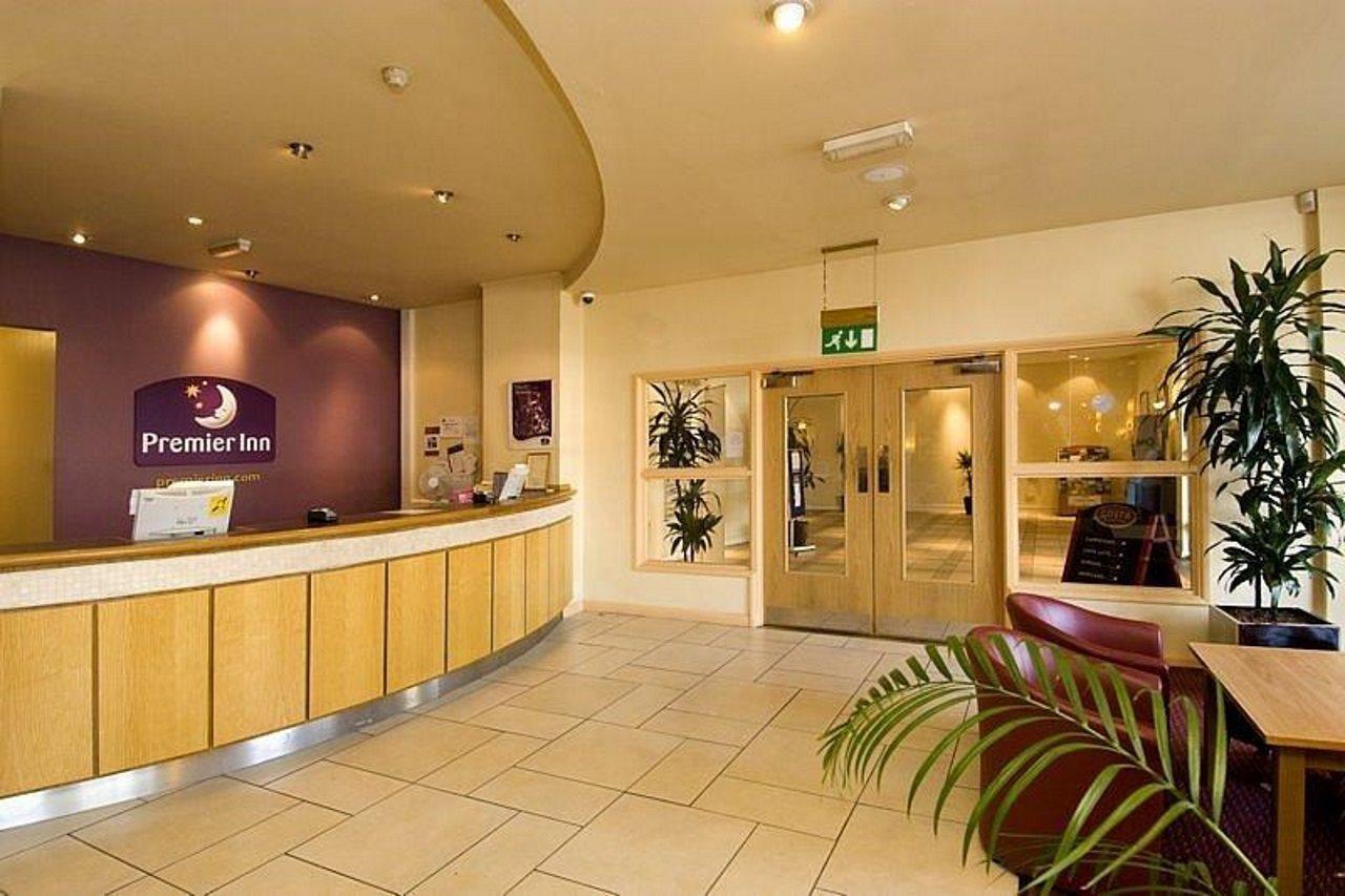 Premier Inn West Bromwich Central מראה חיצוני תמונה