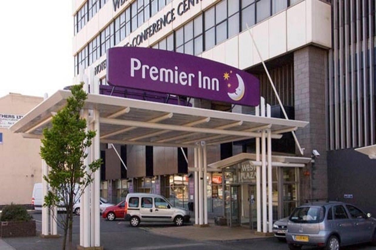 Premier Inn West Bromwich Central מראה חיצוני תמונה