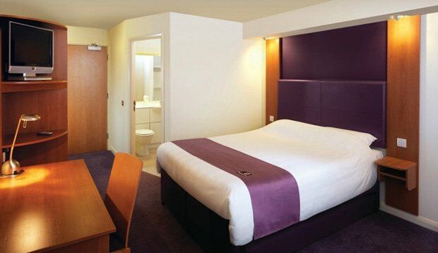 Premier Inn West Bromwich Central מראה חיצוני תמונה